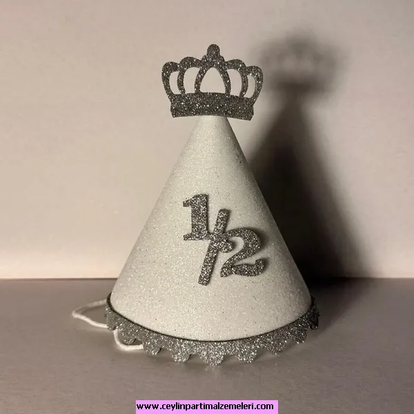 1/2 Gümüş Beyaz Kukuleta Şapka